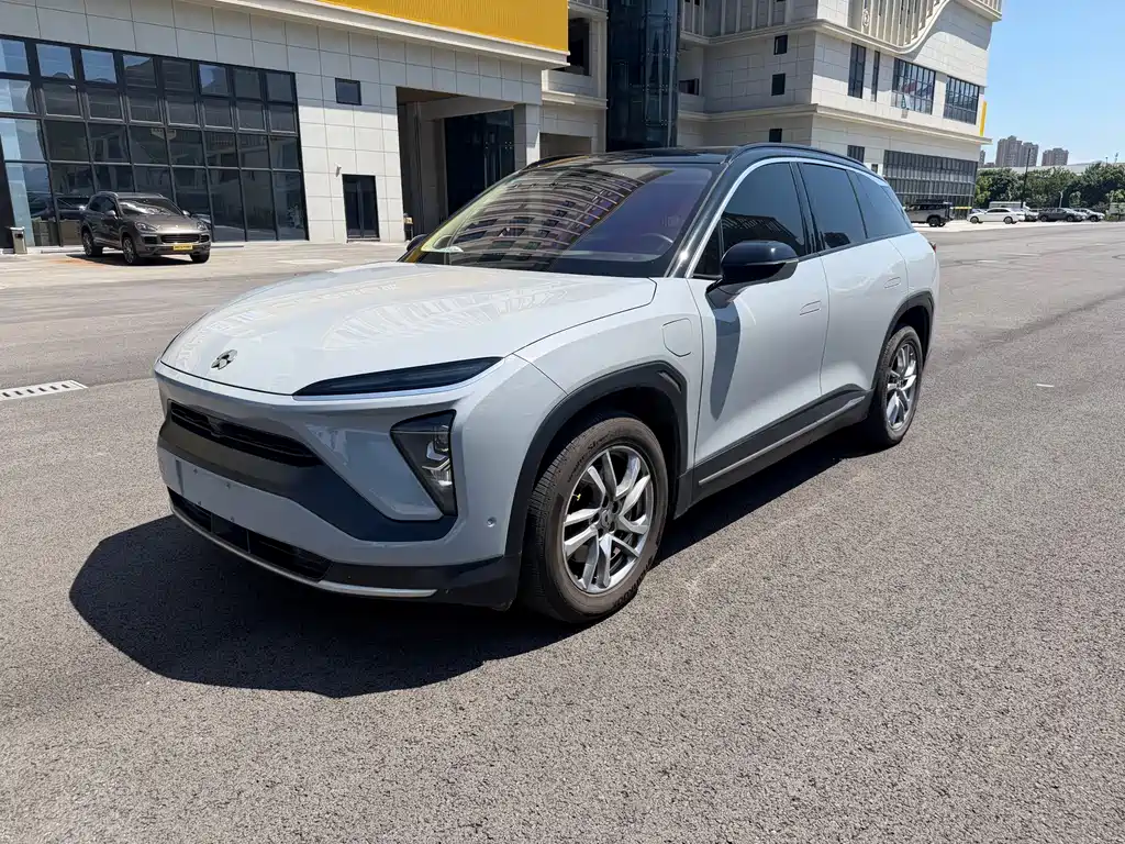 NIO ES6 2020
