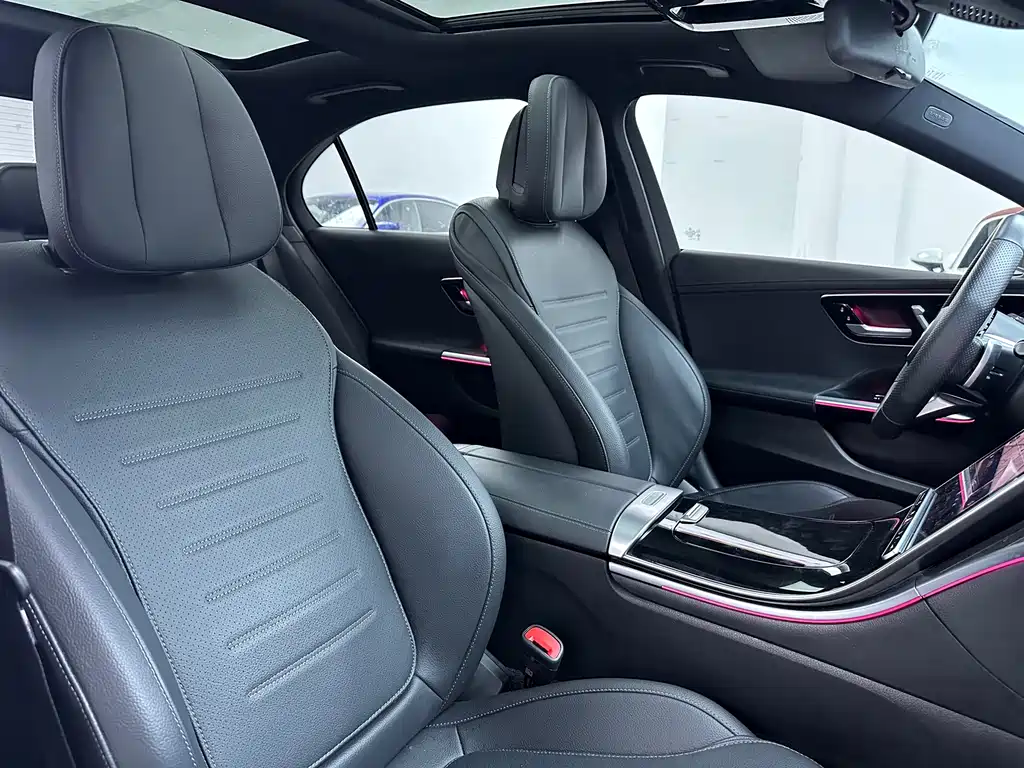 Mercedes-Benz C-Class 2022 — фото 17