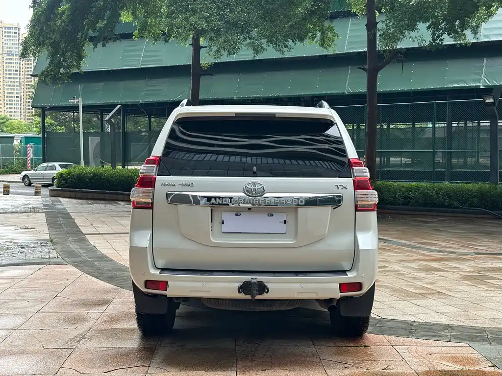 Toyota Prado 2017 — фото 24