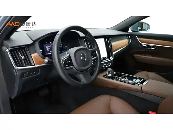 Volvo S90 Plug-In Hybrid 2021
