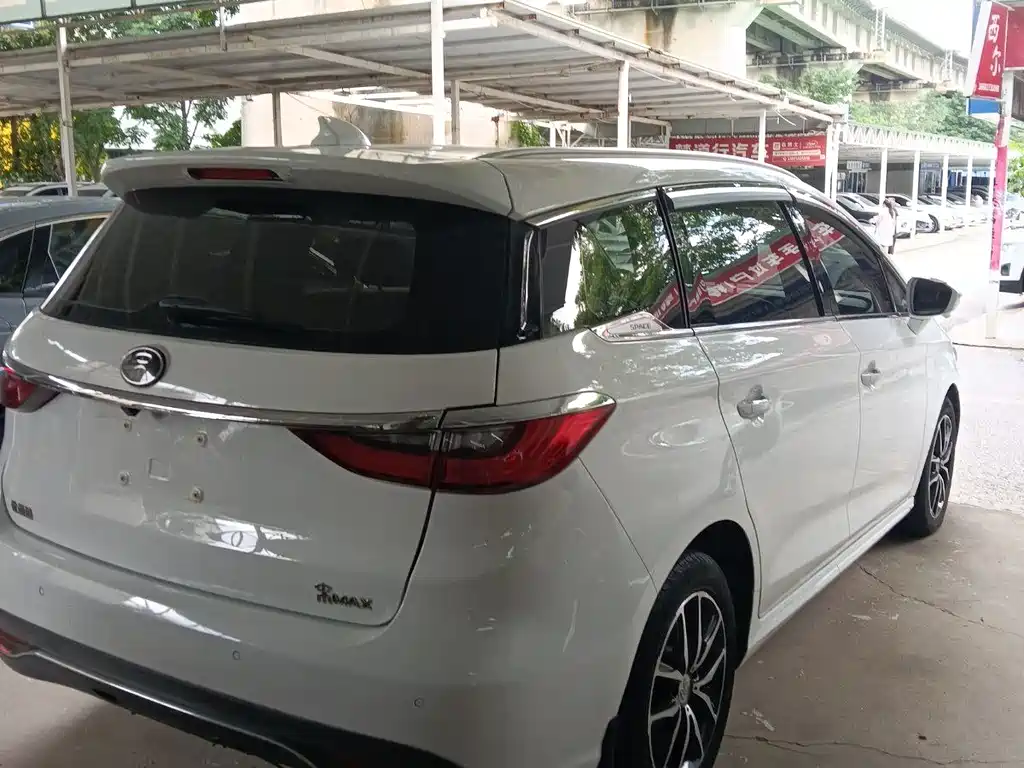 BYD MAX 2018 — фото 11