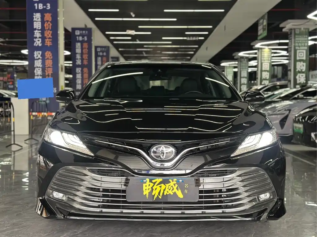 Toyota Camry 2020 — фото 2