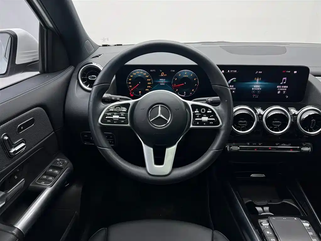 Mercedes-Benz GLA 2020 — фото 19
