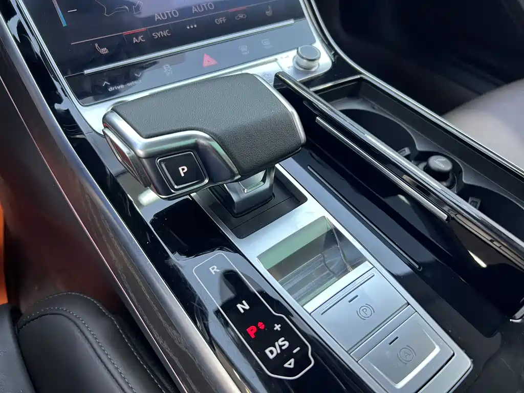 Audi A8 2023