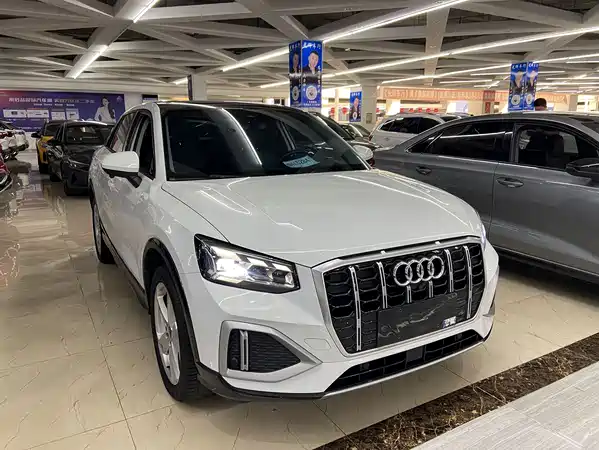 Audi Q2L 2023