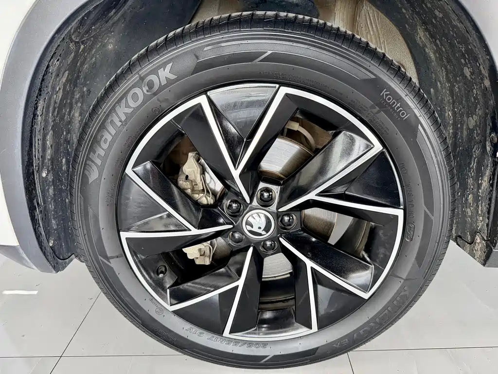 Skoda Kamiq 2023 — фото 14