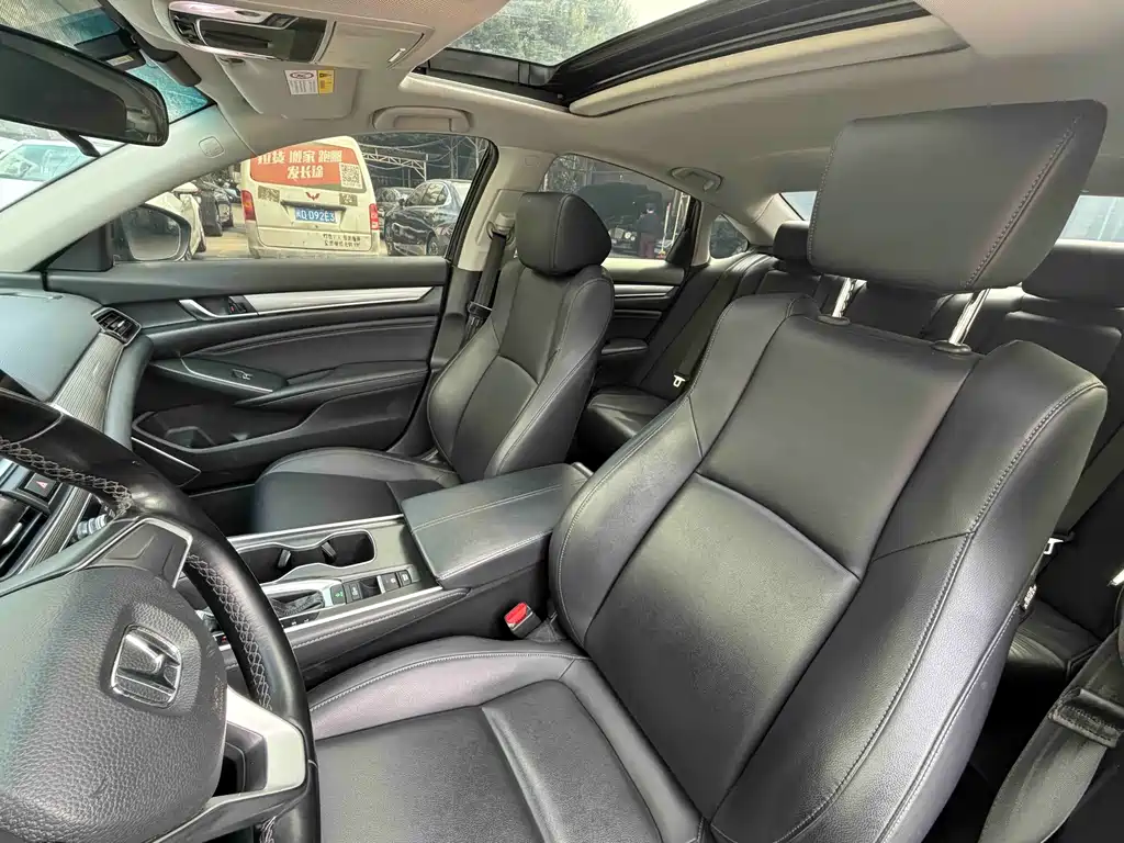 Honda Accord 2023 — фото 18