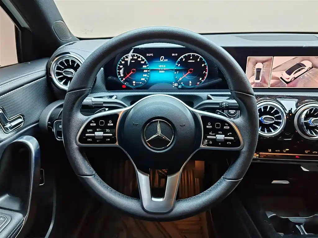 Mercedes-Benz A-Class 2021 — фото 8
