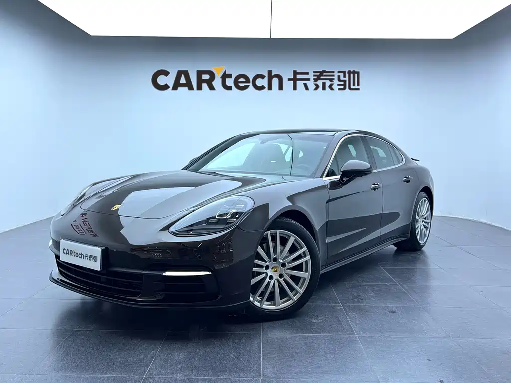Porsche Panamera 2018 — фото 1