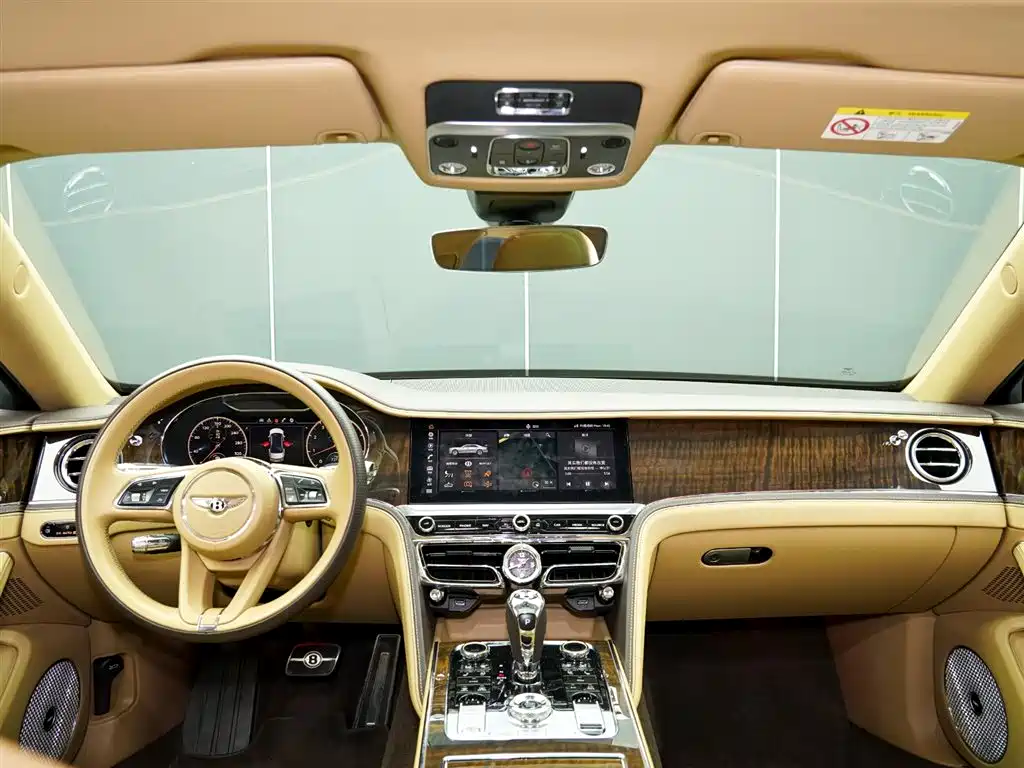 Bentley Flying Spur 2022 — фото 17