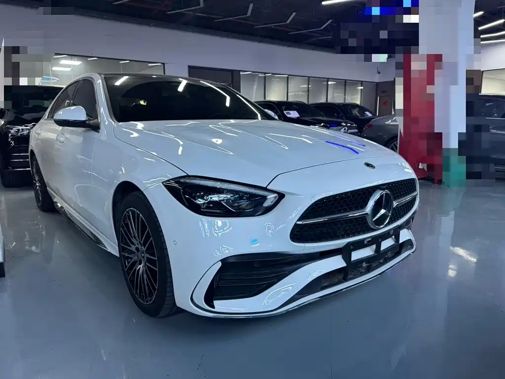 Mercedes-Benz C-Class 2023 — фото 3