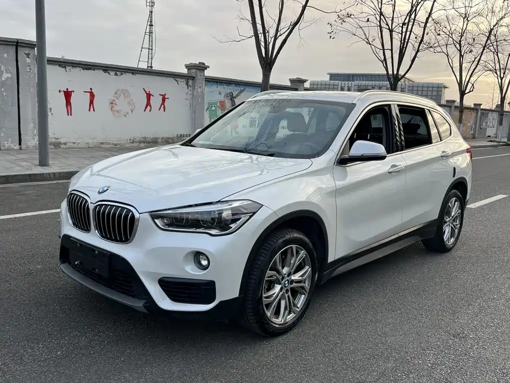 BMW X1 2019 — фото 1