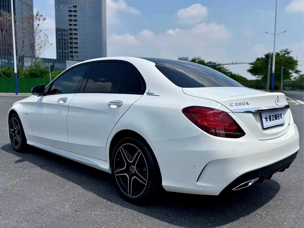 Mercedes-Benz C-Class 2021