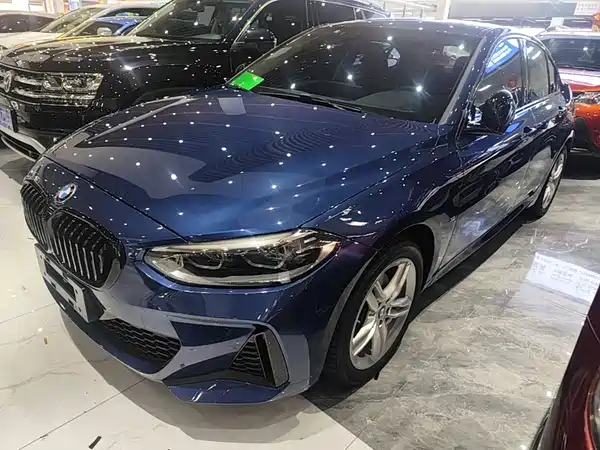 BMW 1 Series 2021
