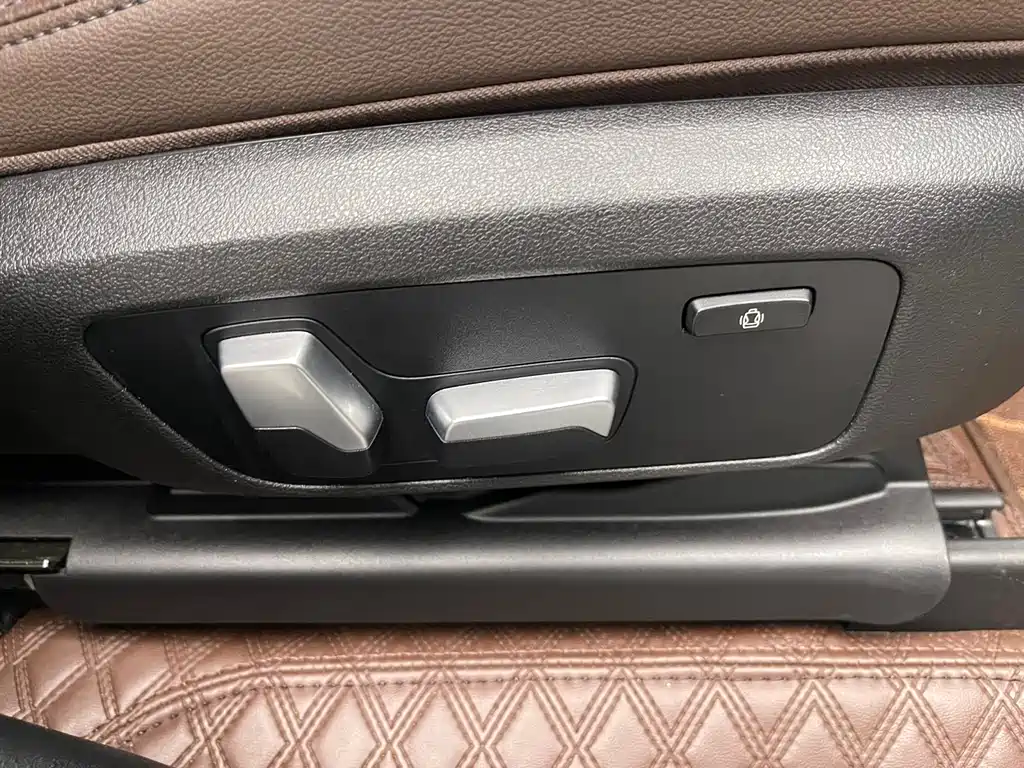 BMW X4 2021 — фото 16