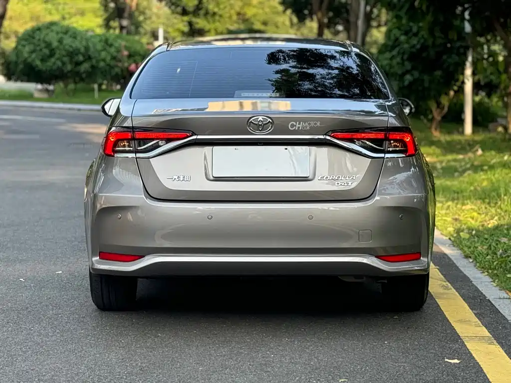 Toyota Corolla 2023 — фото 17