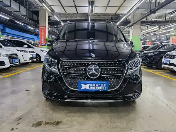 Mercedes-Benz V-Class 2024