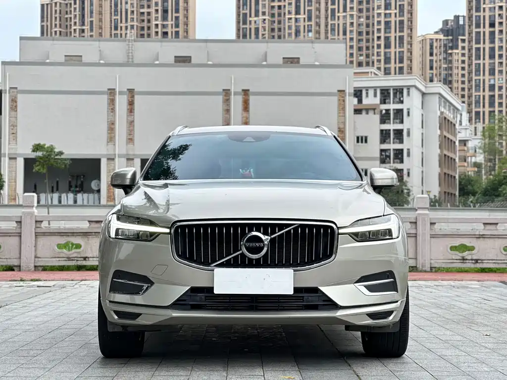 Volvo XC60 2021