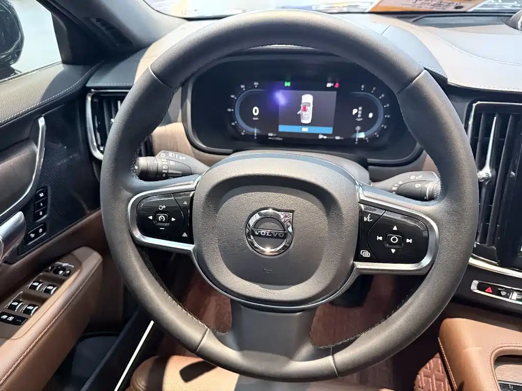 Volvo S90 2022 — фото 12