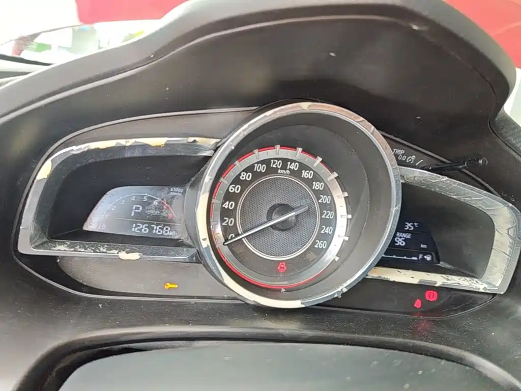 Mazda 3 Angkesela 2016 — фото 12