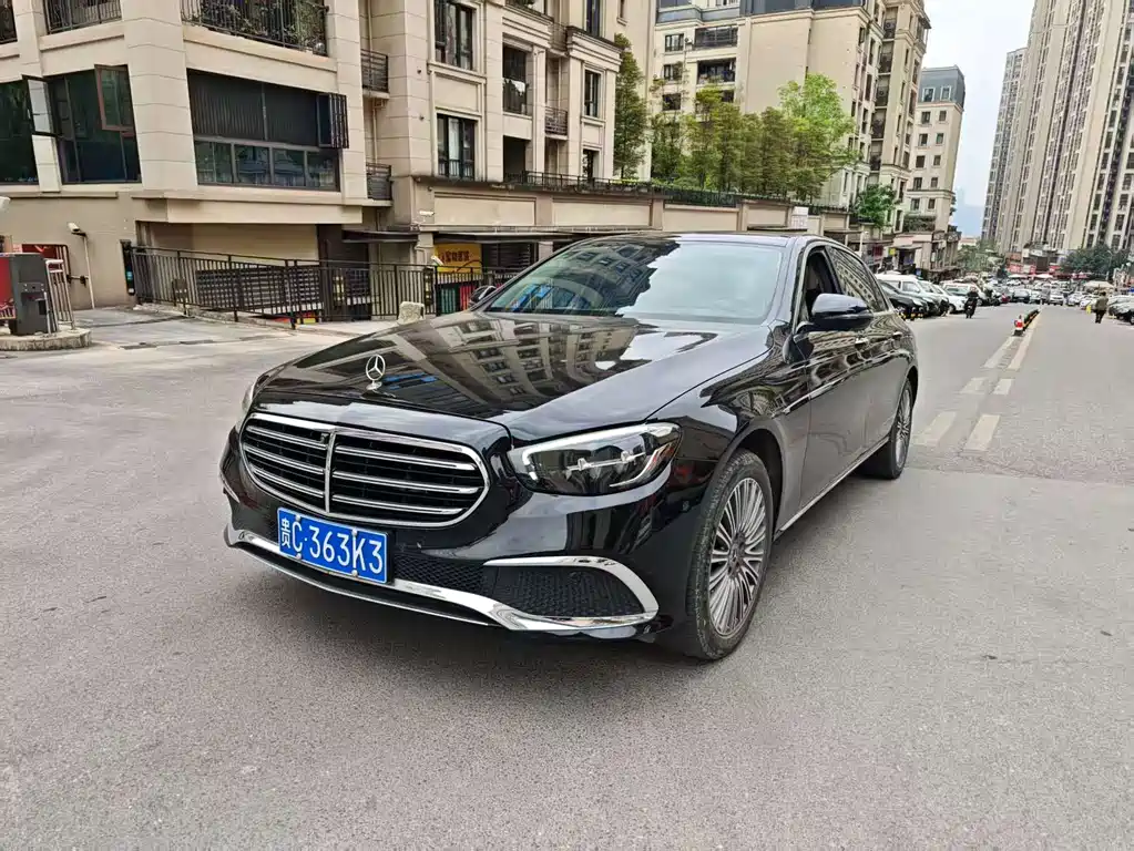 Mercedes-Benz E-Class 2023 — фото 1
