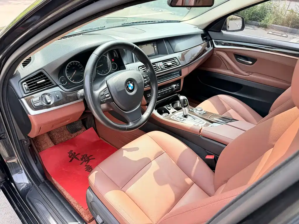 BMW 5 Series 2017 — фото 4