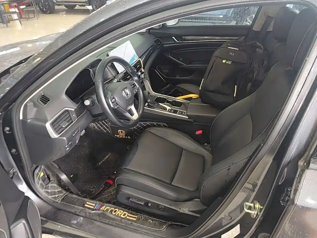 Honda Accord 2023 — фото 15
