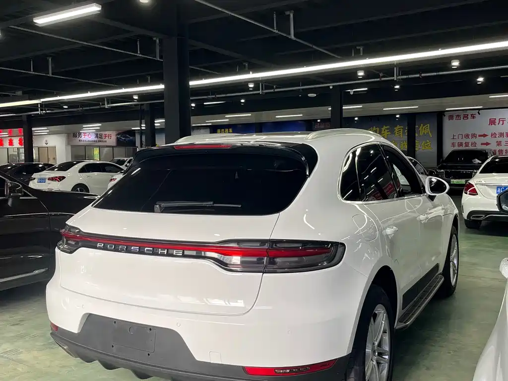 Porsche Macan 2021 — фото 7