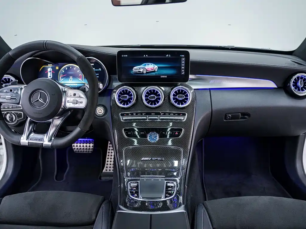 Mercedes-Benz C-Class AMG 2020 — фото 15