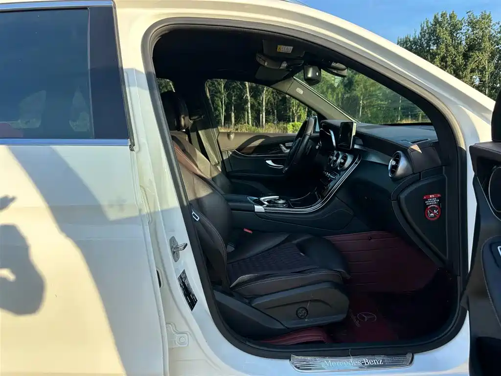 Mercedes-Benz GLC 2019 — фото 15