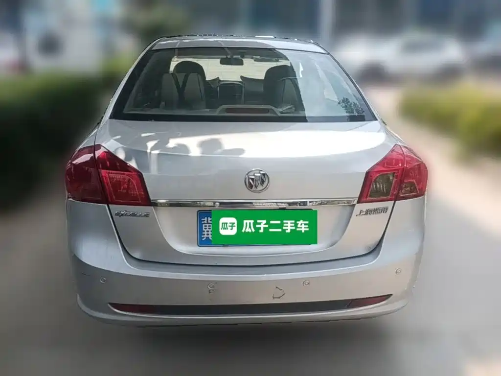 Buick Excelle 2015 — фото 10