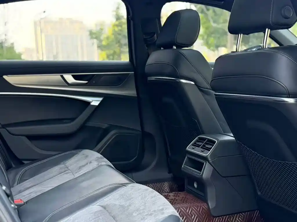 Audi A6L 2022 — фото 10