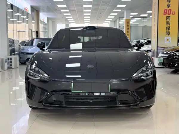 Xiaomi SU7 2025