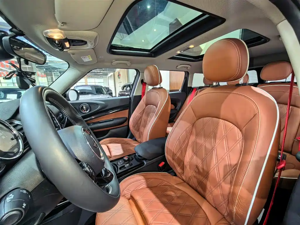 MINI Clubman 2020 — фото 13