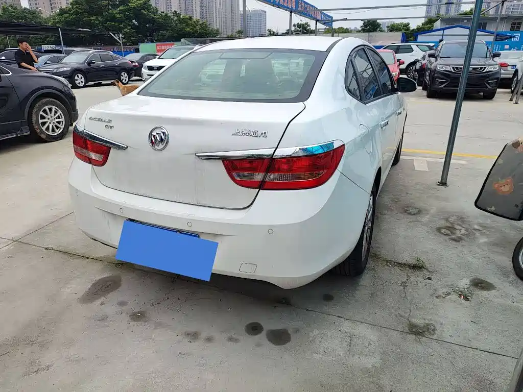 Buick Excelle 2015 — фото 15