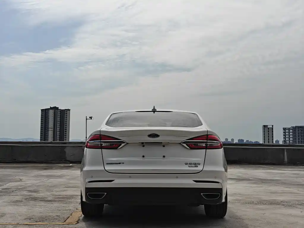 Ford Mondeo 2019 — фото 6
