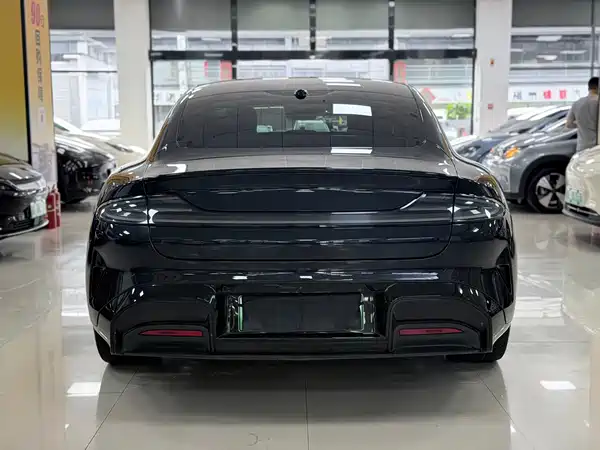 Xiaomi SU7 2025