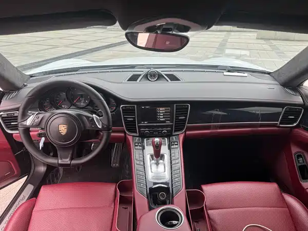 Porsche Panamera 2013