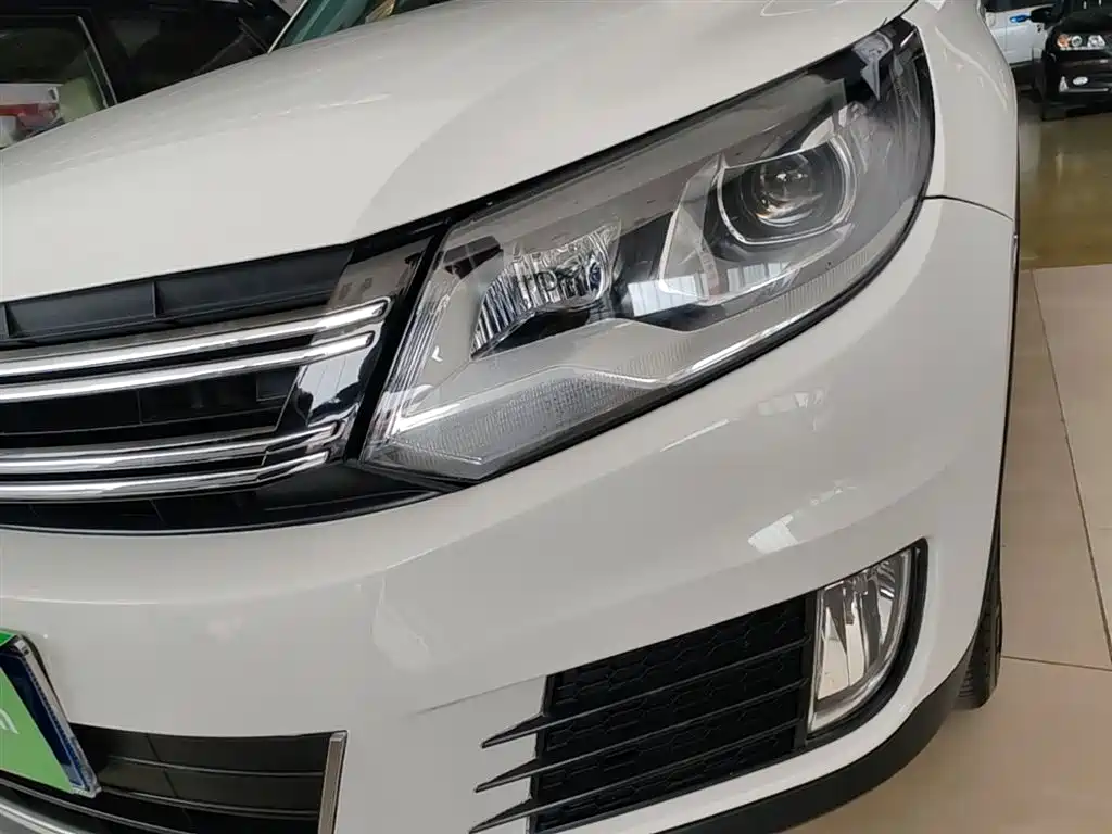 Volkswagen Tiguan 2016 — фото 24