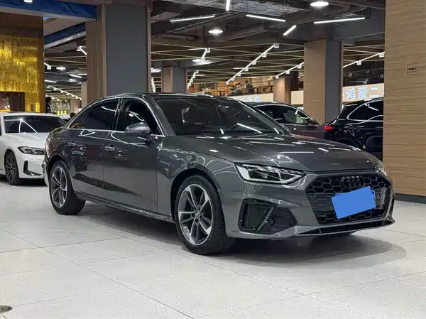 Audi A4L 2020