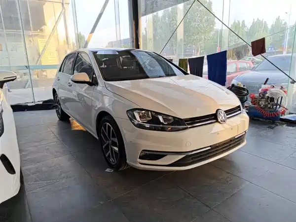 Volkswagen Golf 2020