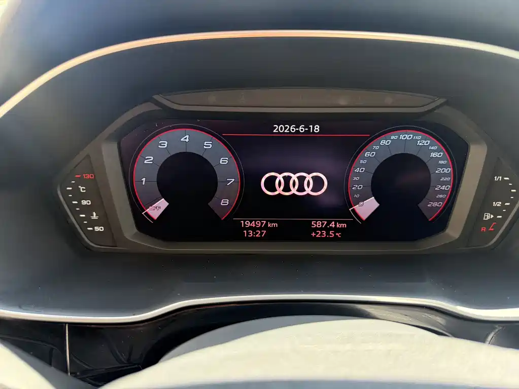 Audi Q3 2022 — фото 17