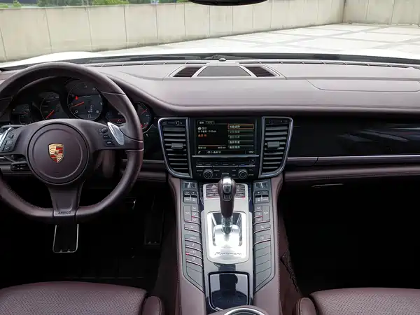 Porsche Panamera 2016