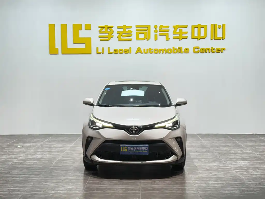 Toyota C-HR 2021 — фото 2