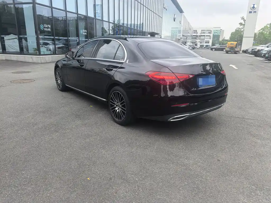Mercedes-Benz C-Class 2023