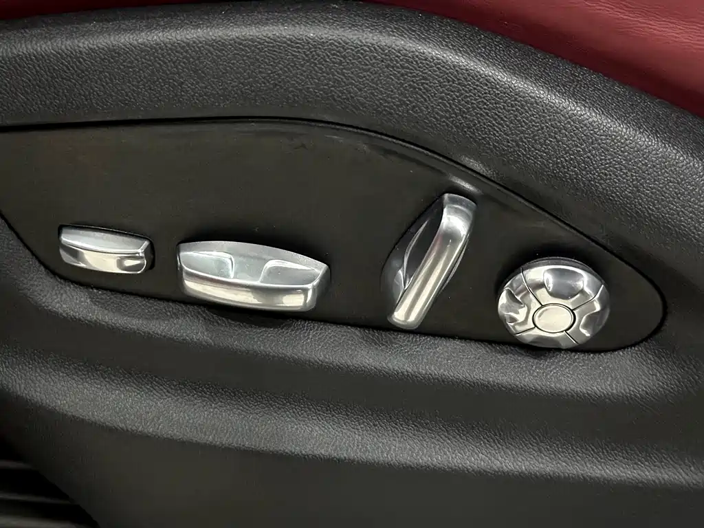 Porsche Cayenne New Energy 2019 — фото 14