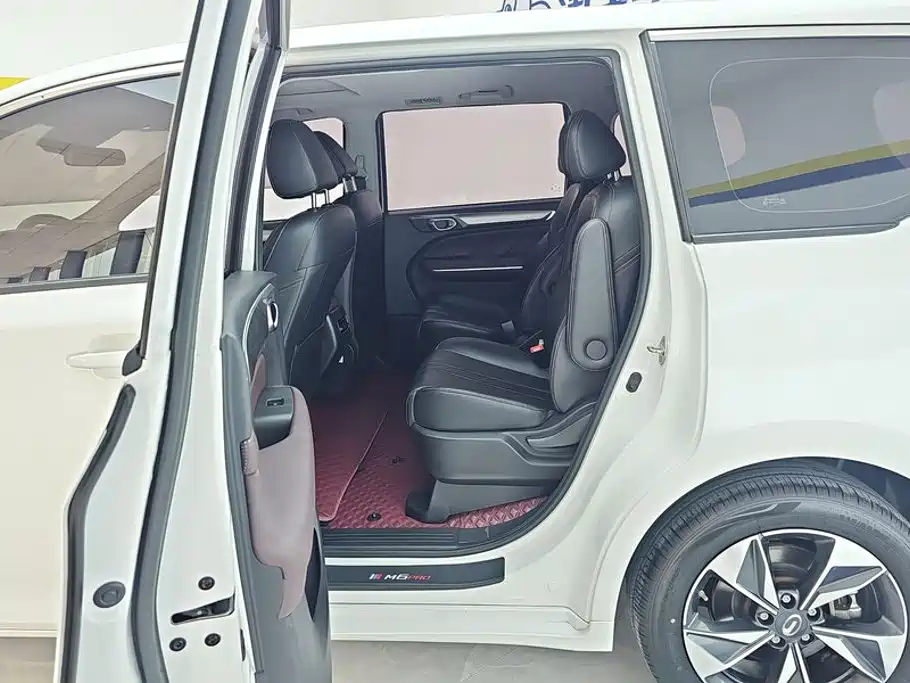 GAC Trumpchi M6 2023 — фото 11