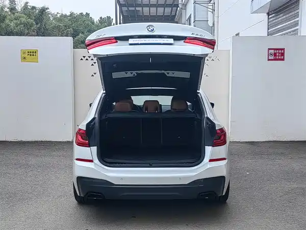 BMW 6 Series GT 2024