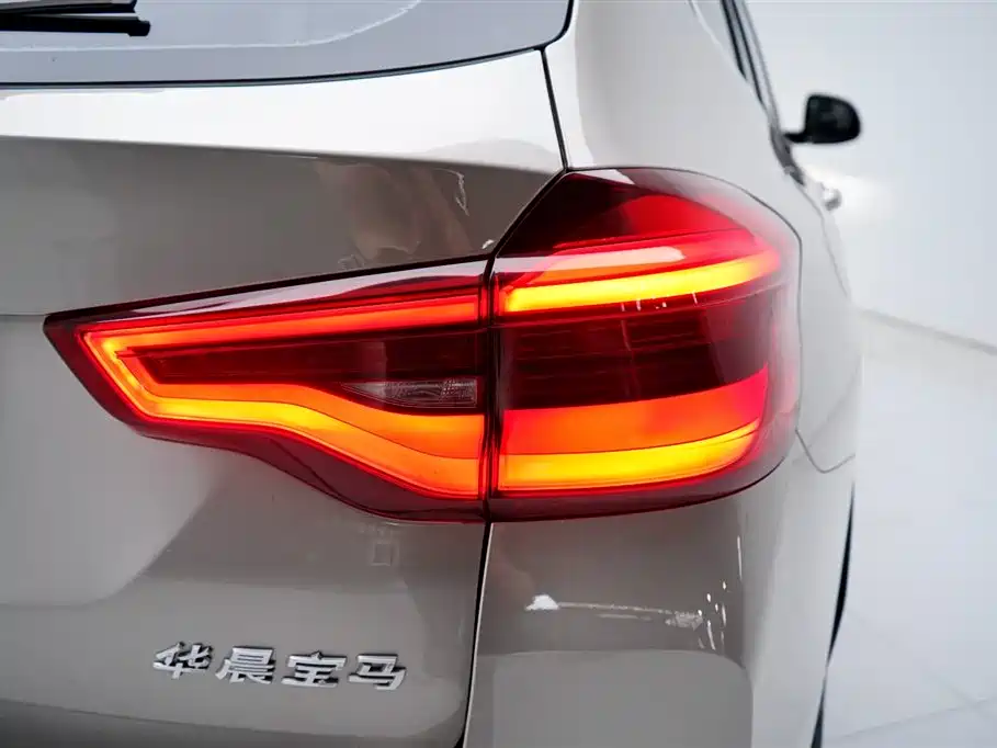 BMW iX3 2021 — фото 3