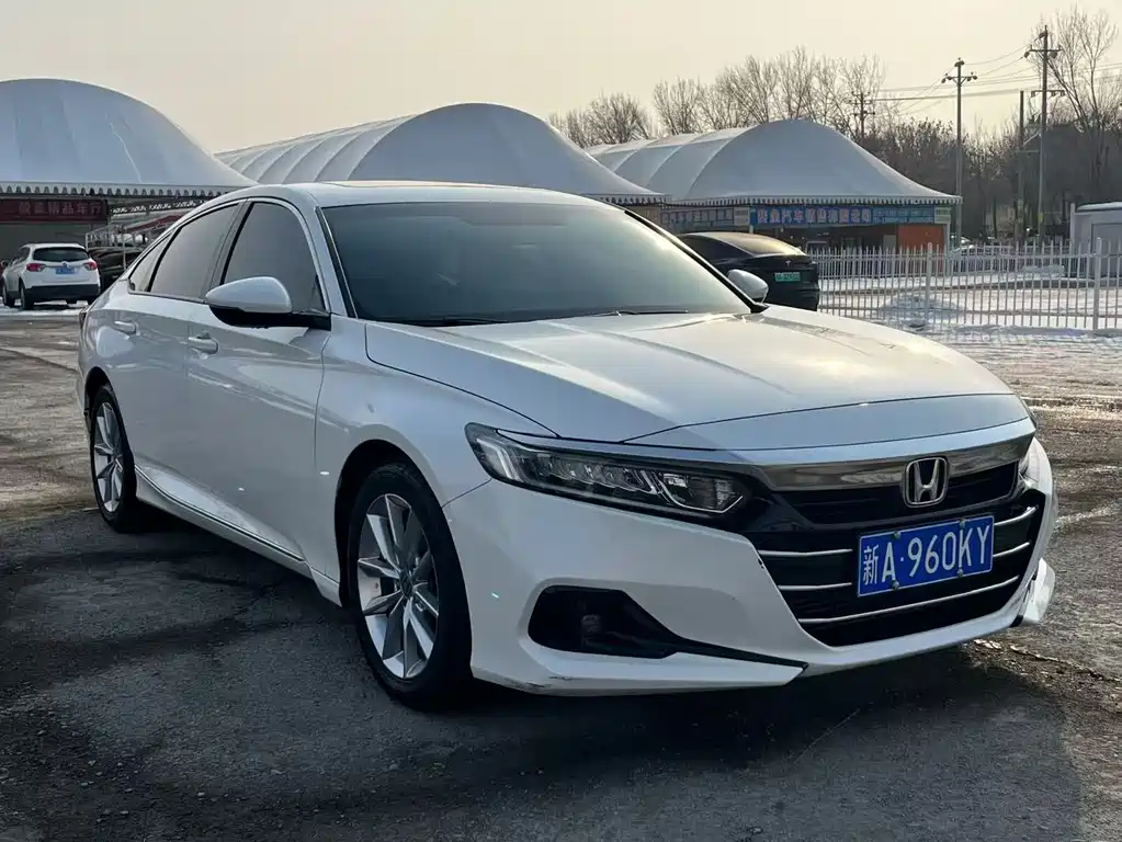 Honda Accord 2023 — фото 1